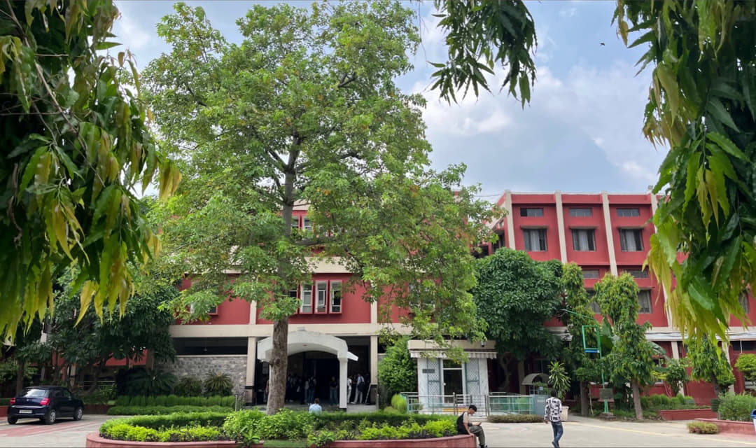 Sri Venkateswara Campus photo 4